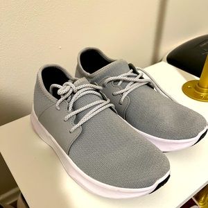 Vessi Everyday Cloud Comfort Gray Sneakers size 8